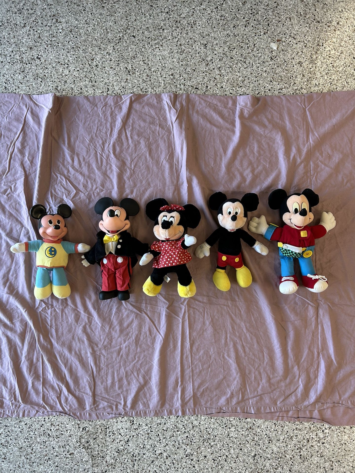 12”-13” Mickey And Minie Mouse Stuffed Animal Toys $1Ea. OBO