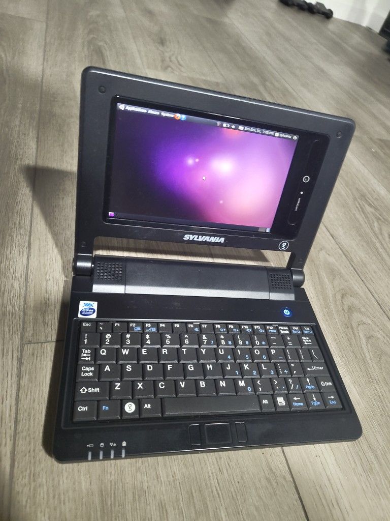Sylvania Gnet 13001 Mini Laptop.