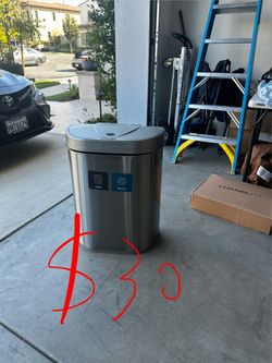 Dual trash & recycle bin