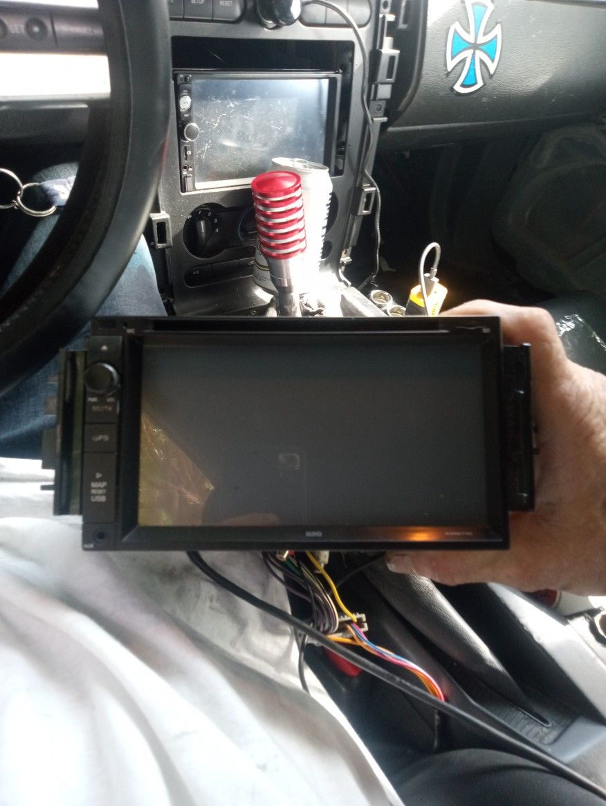 Boyo Audio Receiver Touch Screen DVD Bluetooth Navigation