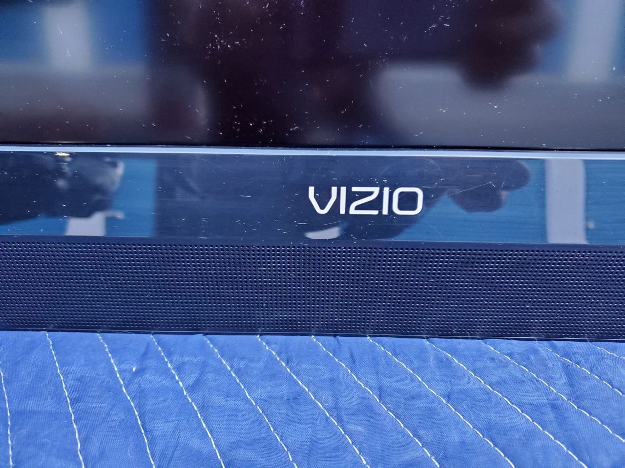 VIZIO E420VL LCD TV (E420VL) 42” for Sale in Los Angeles, CA OfferUp