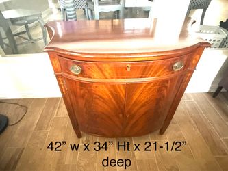 Mahogany Bow Front Sideboard Cabinet
