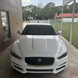 2017 Jaguar XE