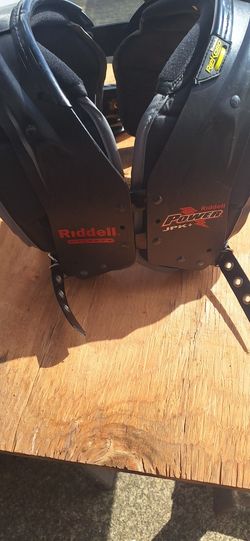 Riddell Youth Football Pads Size Large