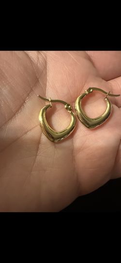 Heart Shaped Gold Tone Earrings