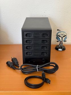 4 Bay Hard Drive Enclosure, USB 3.0 & eSATA ports