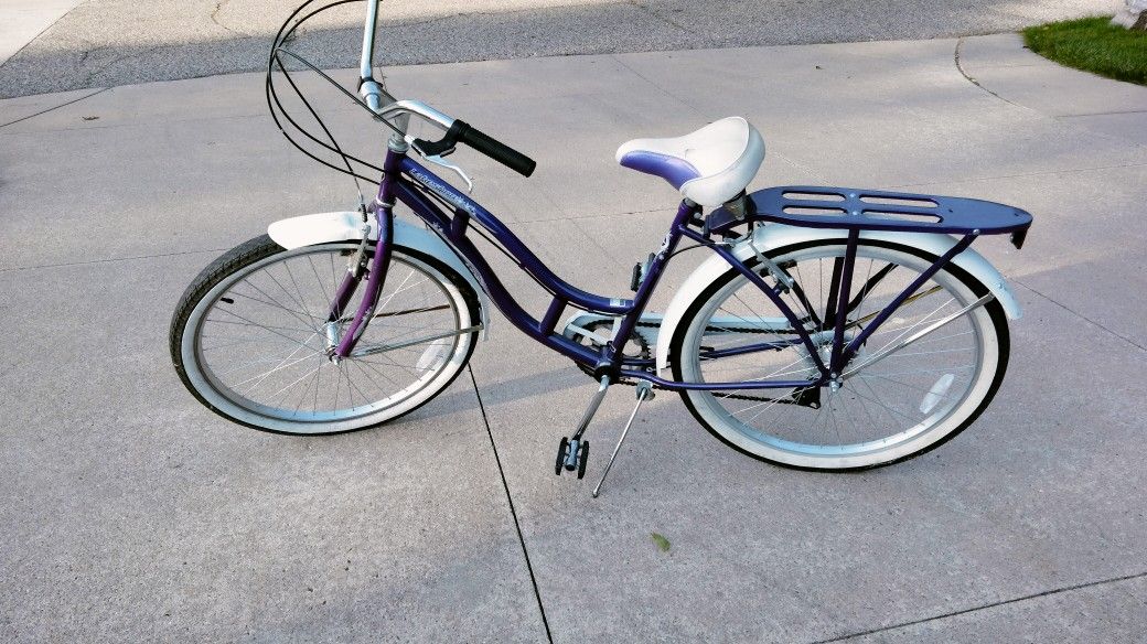 Schwinn Beach Cruiser 