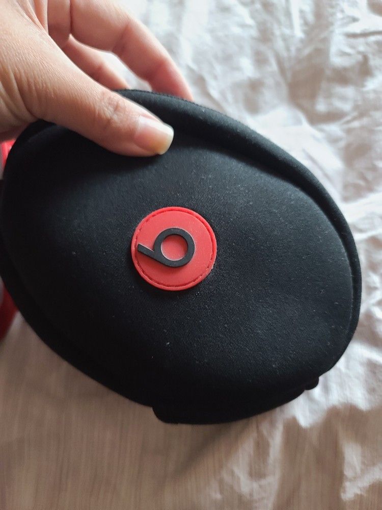 Beats Solo Red Edition 