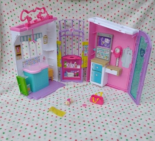 Barbie Pet Care Center