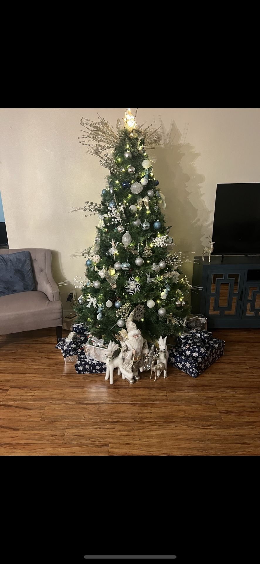 7ft tall christmas tree