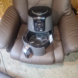 New Never Used Ninja Air Fryer