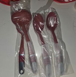 Kitchen Aid Utensil 4pc set Red