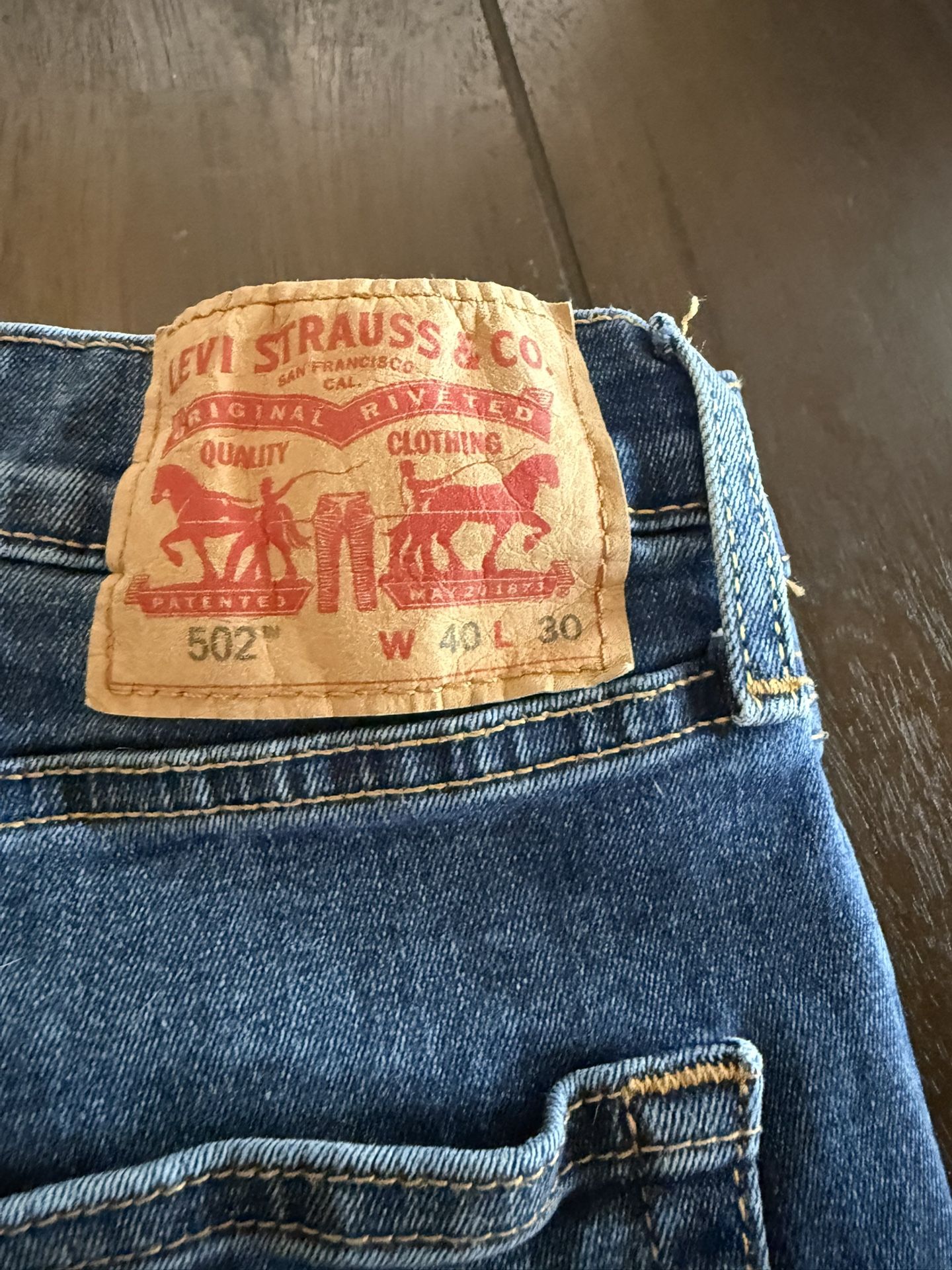 Levi 502 W40 L30
