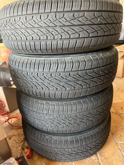 Toyota Corolla wheels and tires
