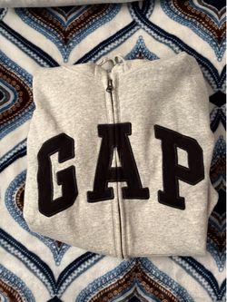 Grey Gap sweater