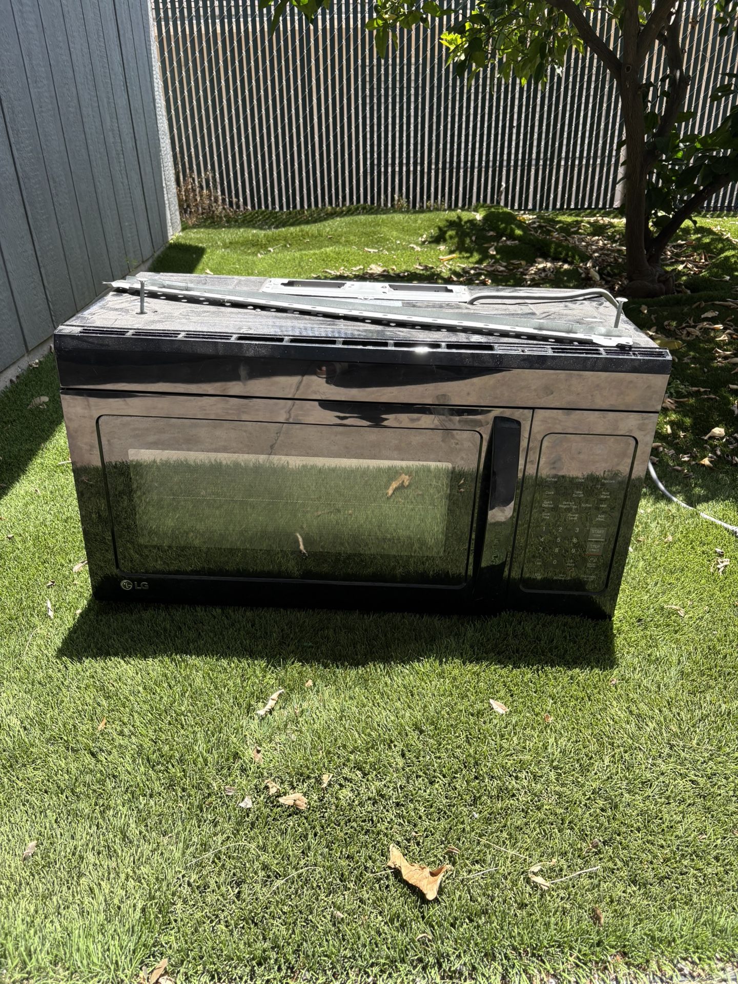 FREE Large microwave