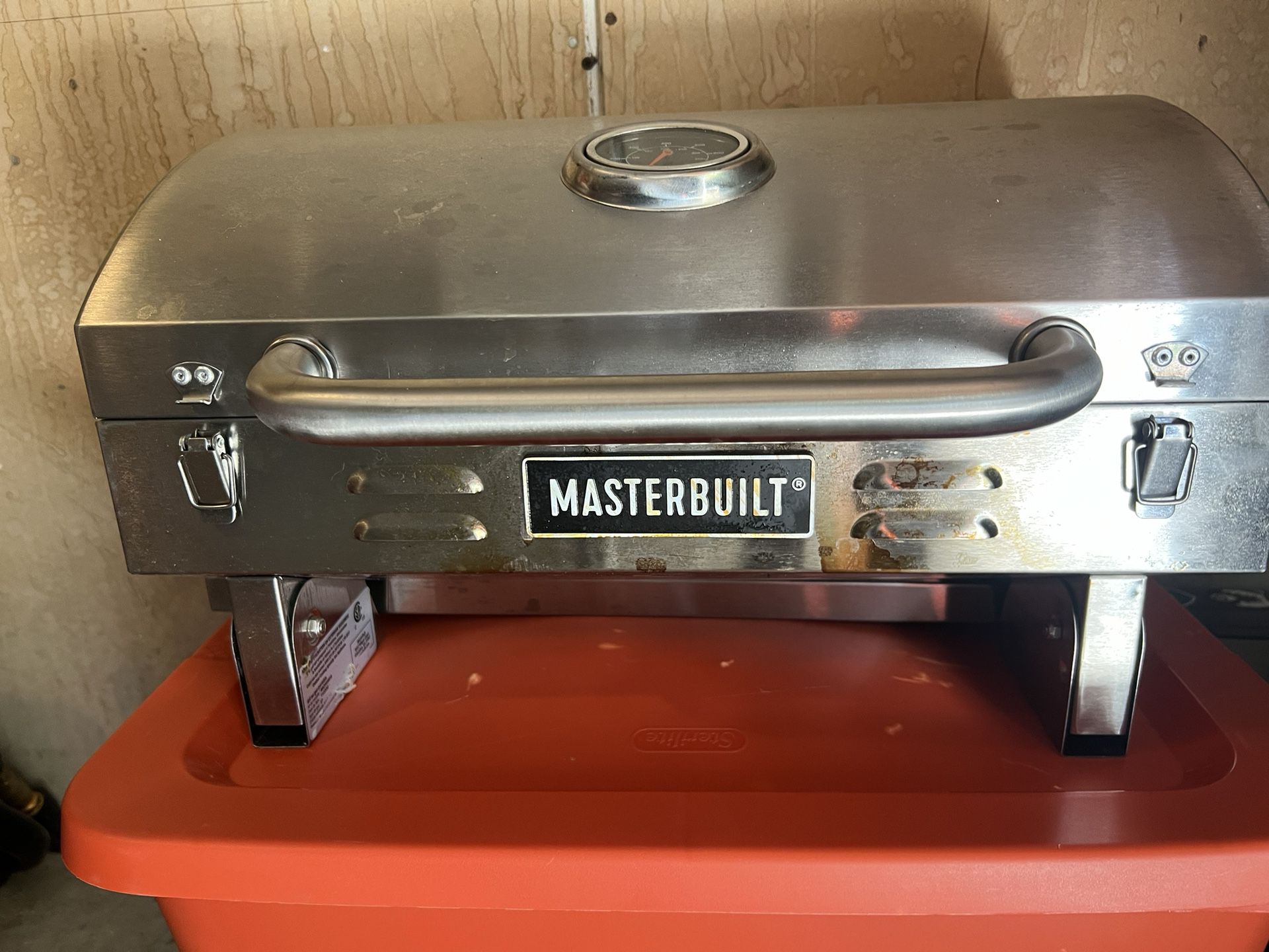MasterBuilt Portable Stainless Steel Grill