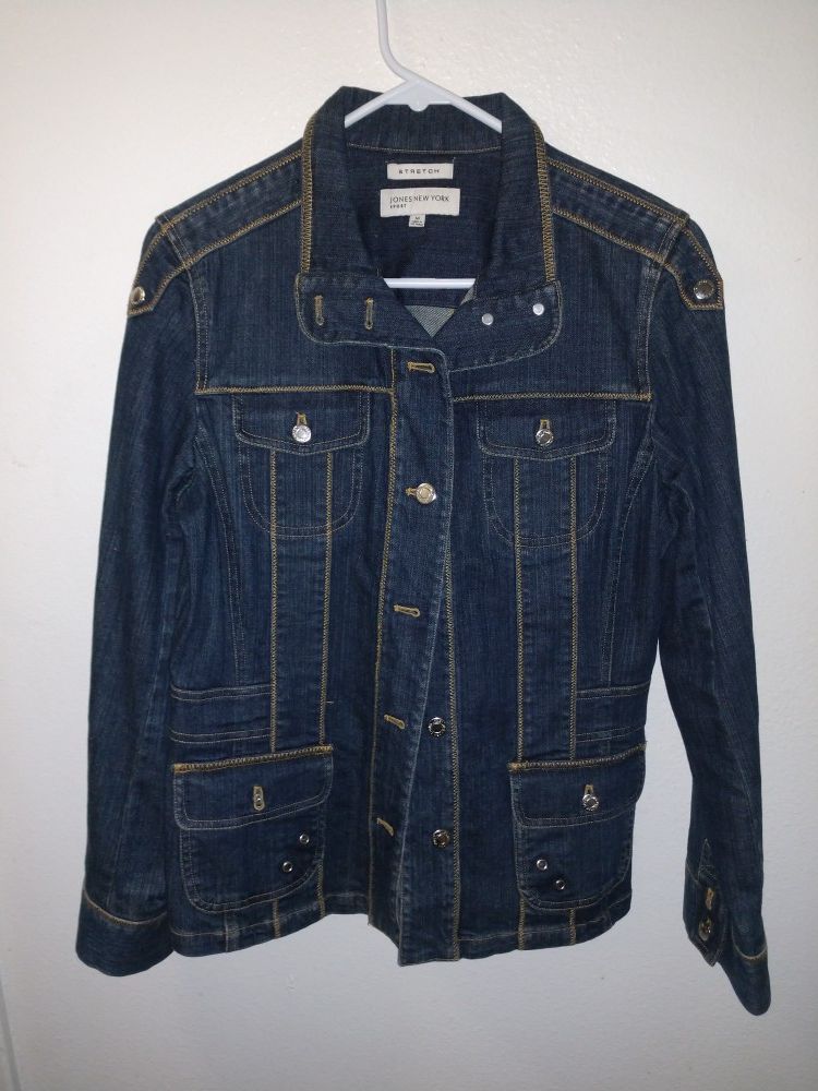 Jones New York Sport jean jacket scratchy