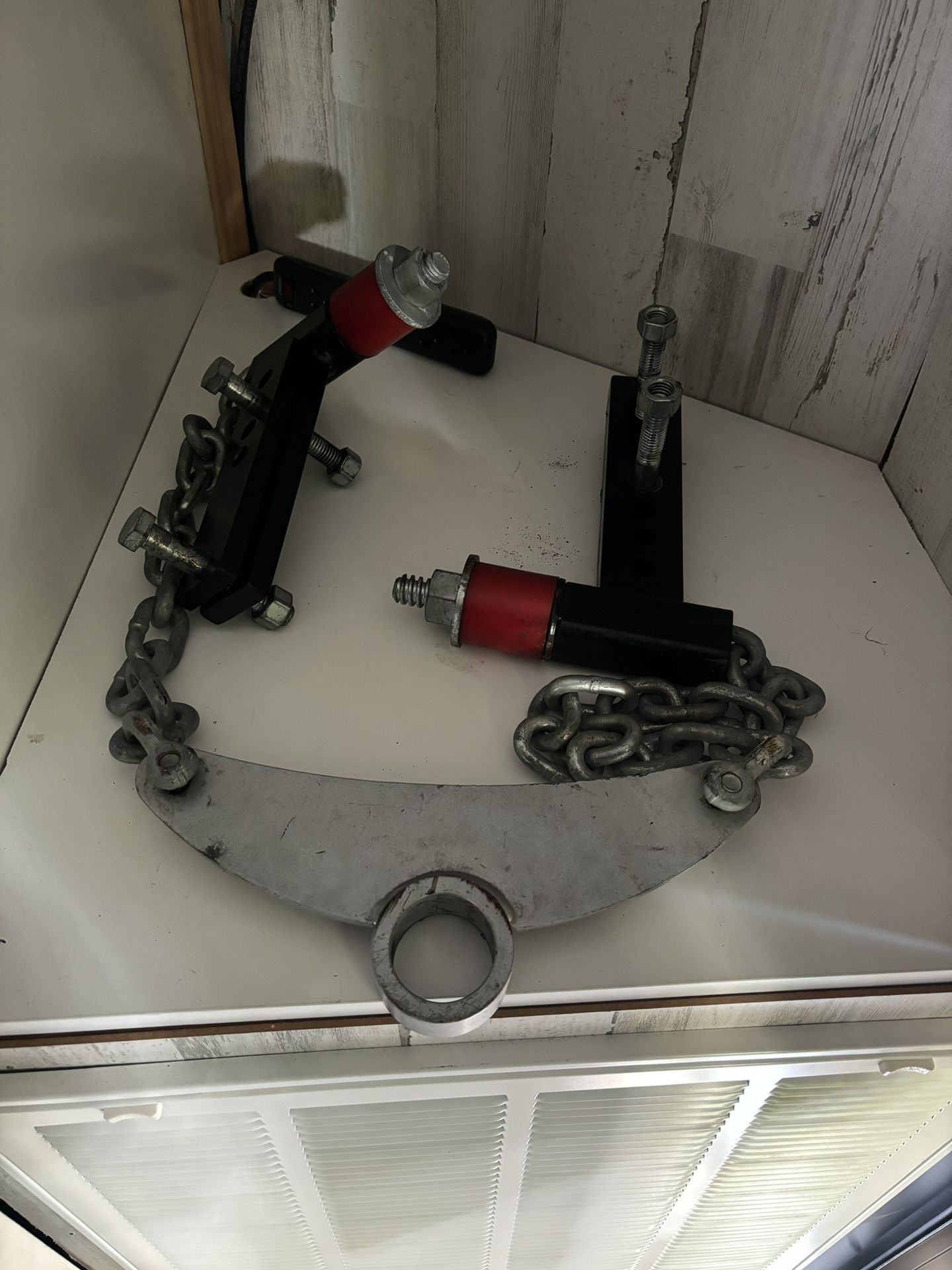 RV Trailer Stabilization Bar
