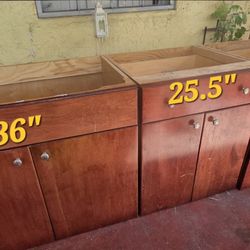 Kitchen Cabinets/ Gabinetes De Cocina 