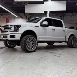 🔷🔶🛞LIFT KITS FOR EVERY TRUCKS AND SUVs IN STOCK READY TO INSTALL🛞🔶🔷