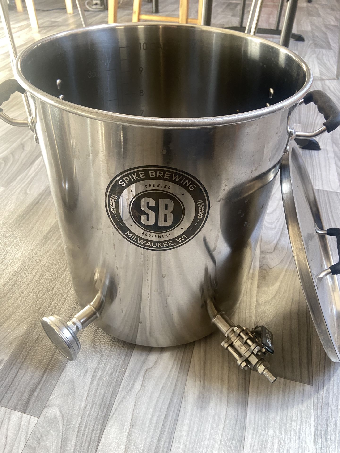Spike brewing 10 Gallon Stainless Steel Kettle 