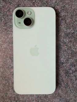iPhone 15 128GB pastel green