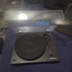 Crosley KTC6 C series Turntable And Speaker