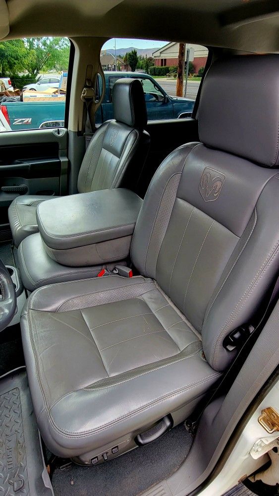 2007 Dodge Ram 2500 Mega Cab