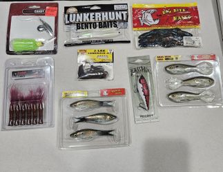 New Bass Lures Lot - 8pc Hard Baits + Soft Plastics - Unopened