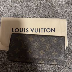 Louis Vuitton Card Or Wallet