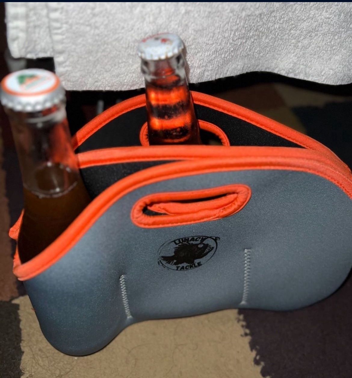 Beer Bottle Neoprene 6 Pack Holder New