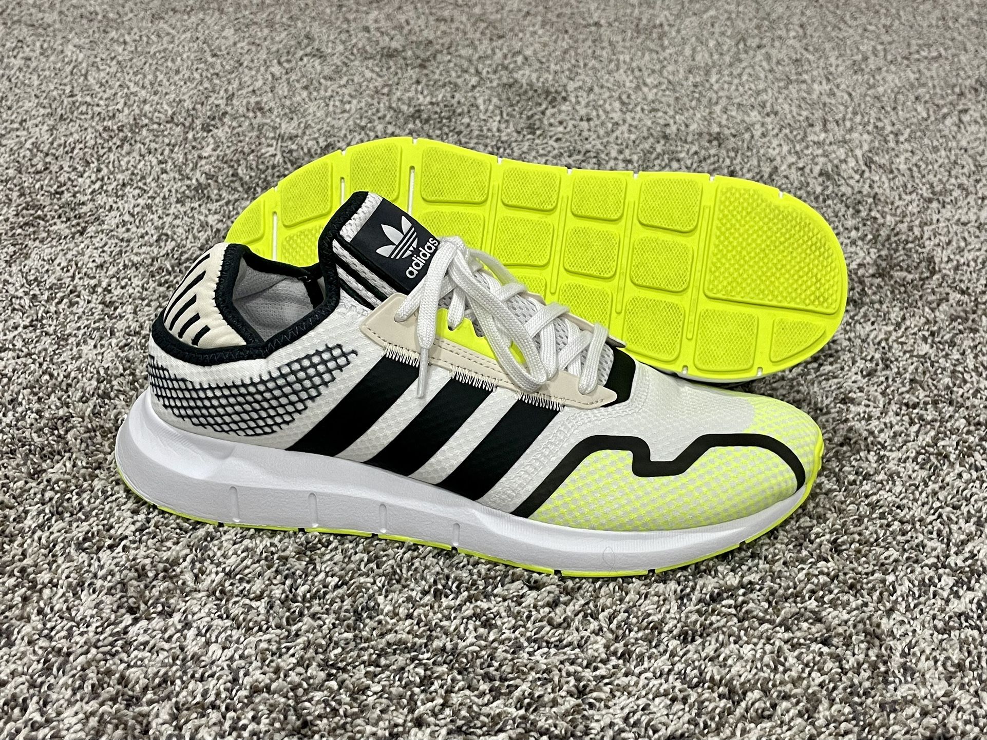 Men’s ADIDAS ‘Swift Run X’ White Solar Yellow Sneakers Size US 12 