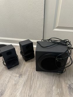 Logitech Media Center 2.1 Speakers