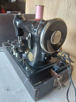 Vintage Sewing Machine