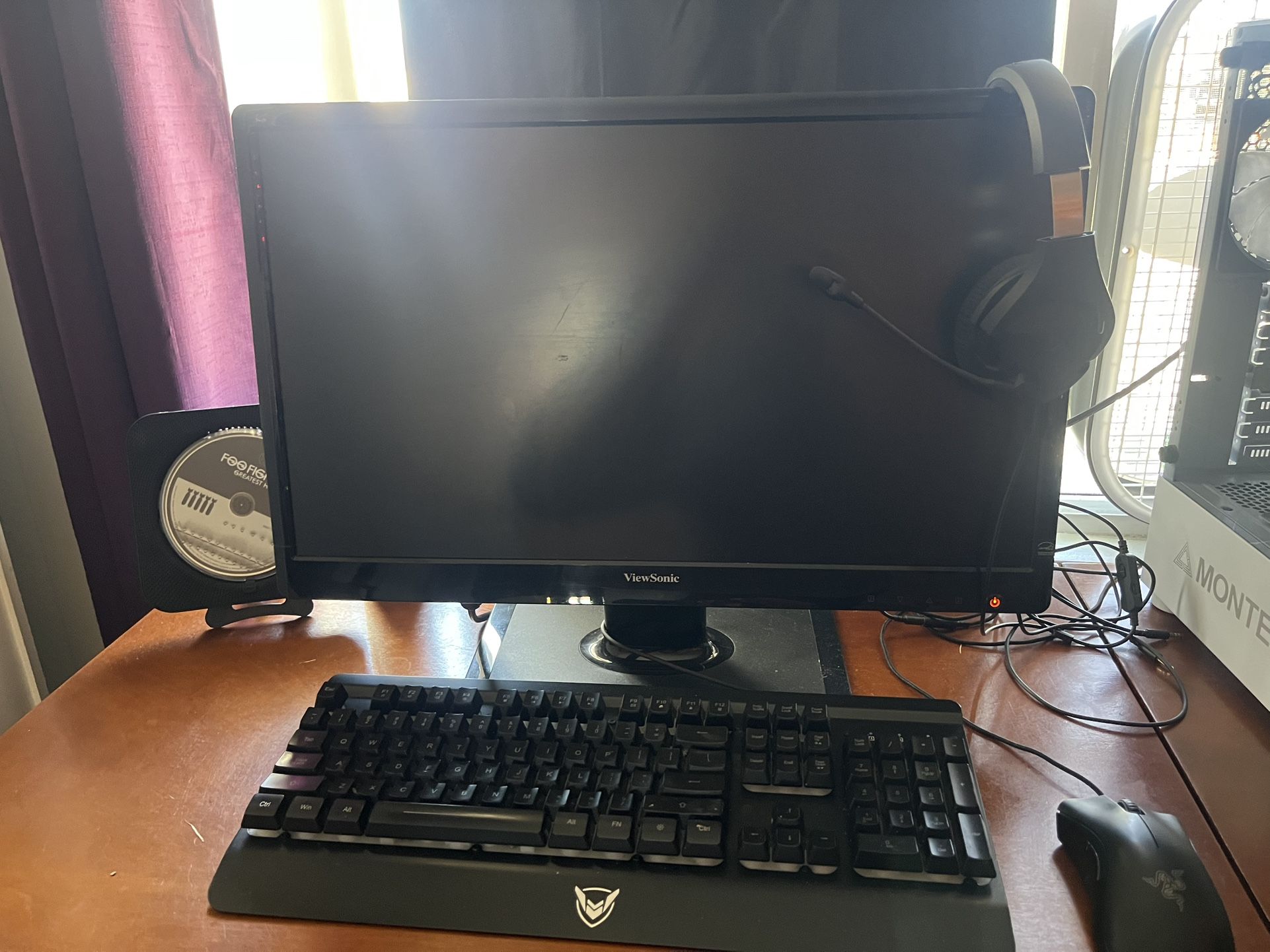 Monitor, Keyboard, Mouse And Headset For Sale!!