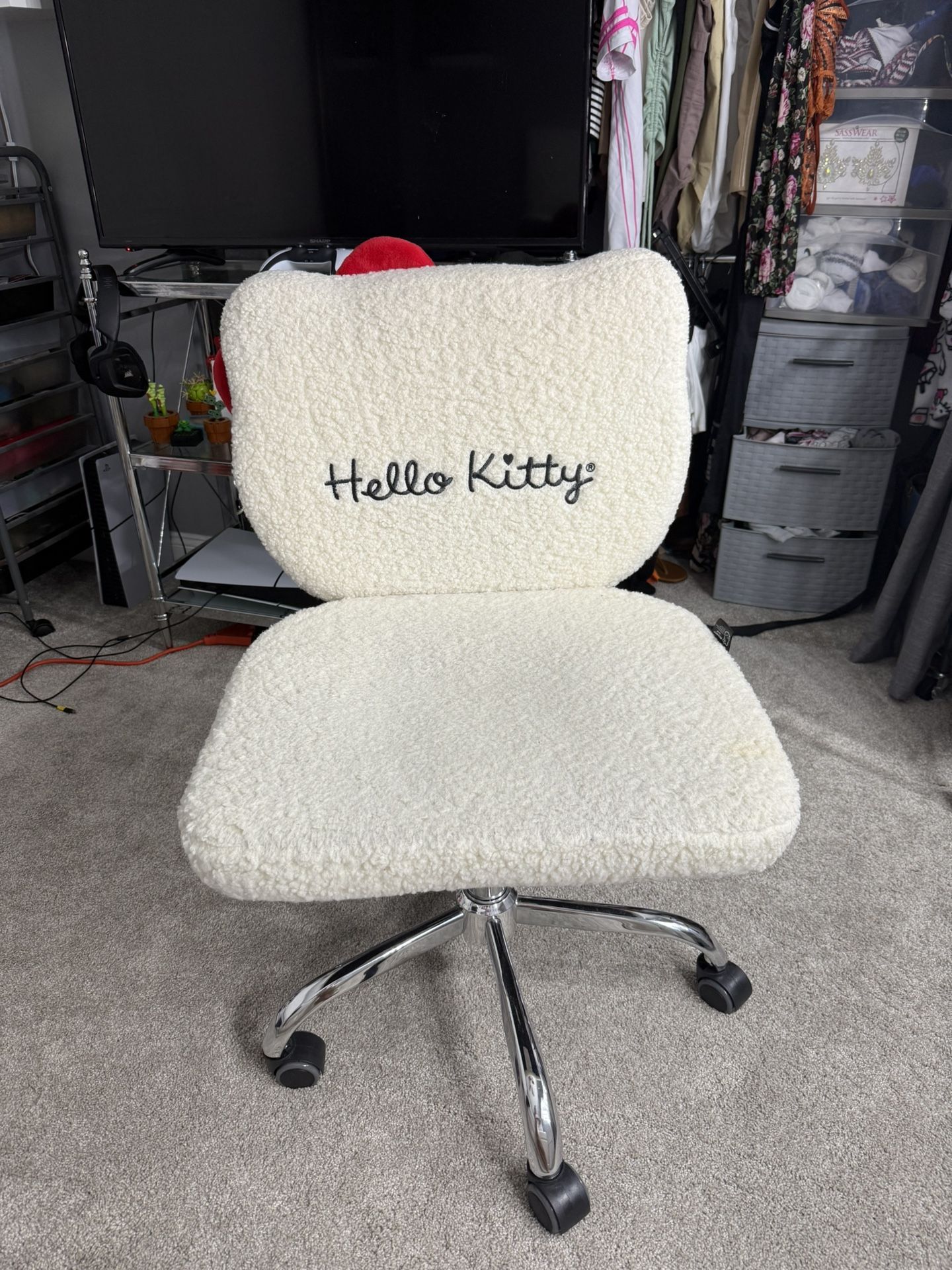 Hello Kitty Vanity Chair