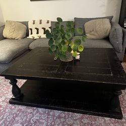 Large Solid Wood Coffee Table – Heavy-Duty