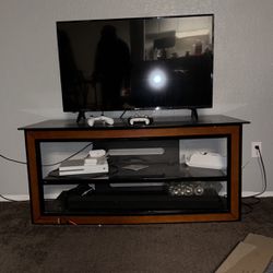 TV STAND 100$