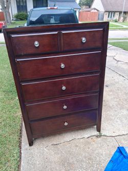 Chest of Drawers