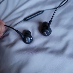 AKG Ear Buds-2 Pairs