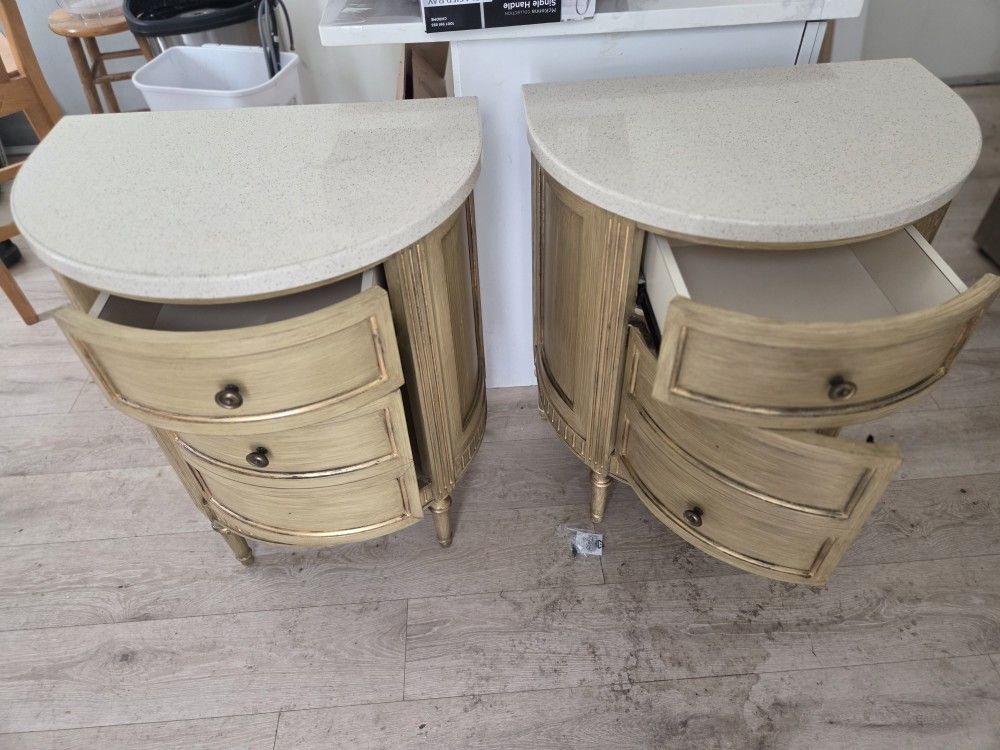 Decorative end Table 