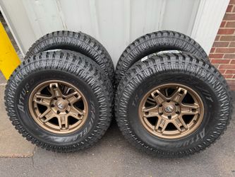 ON SALE  -NEW 17x9 fuel wheels wrapped in 35x12.50r17 atturo xt tires