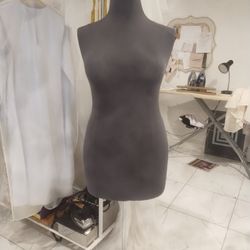 Mannequin Plus Size 