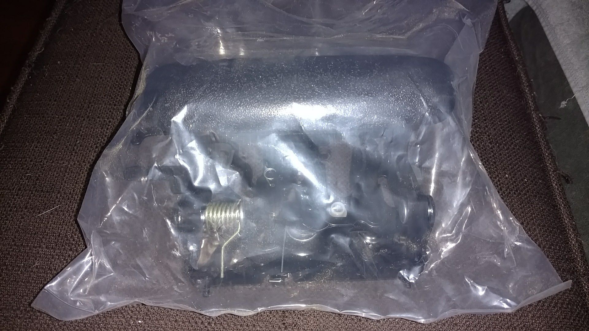 2005 Chevy Avalanche Tailgate Handle ,New