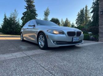 BMW 528i Xdrive 2012