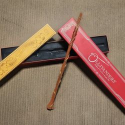 Laurel and Phoenix Feather Ollivanders Harry Potter Wand