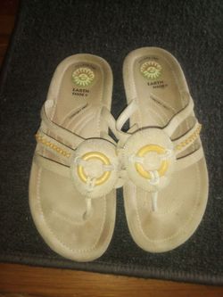 Women's sandals earth shoe 9