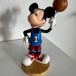 AUTHENTIC DISNEY MICKEY BOBBLEHEAD BASKETBALL #1 RESIN 7" TALL