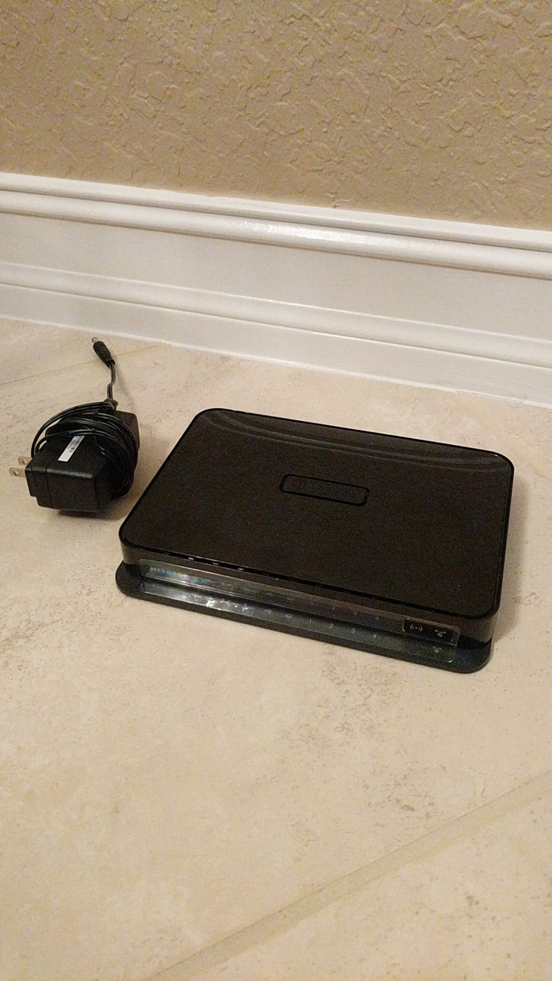 Netgear WNDR3700 wireless gigabit router